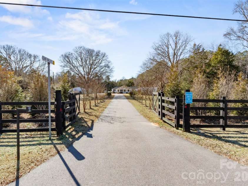 5214 Echo Valley, Great Falls, SC 29055.  MLS# CAR4393184, YatesRealty ID 35996. Gated Entry