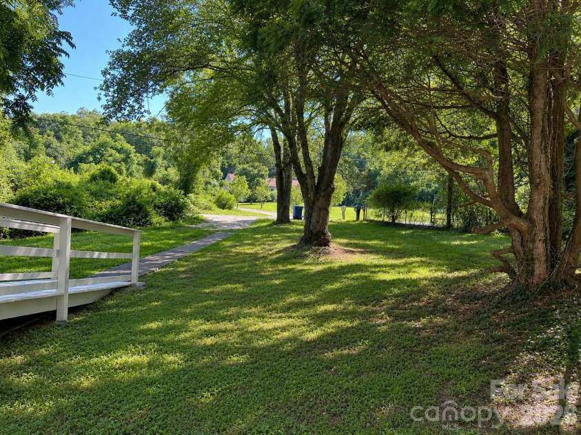 215 Merchant Street, Asheville, NC 28803.  MLS# CAR4391870, YatesRealty ID 35999. 