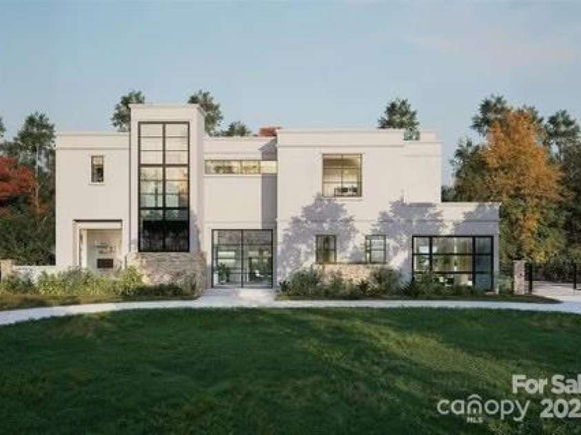 2216 Vernon Drive, Charlotte, NC 28211.  MLS# CAR4300552, YatesRealty ID 36. 