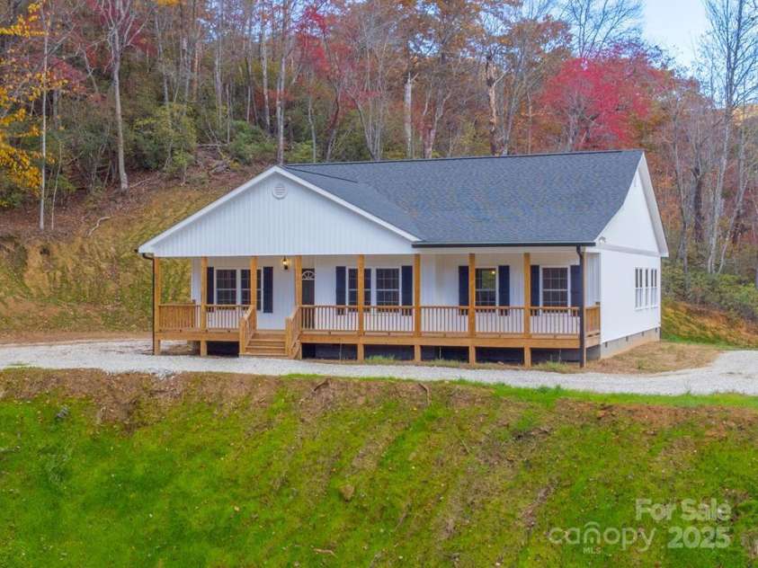 679 Firefly Road, Whittier, NC 28789.  MLS# CAR4316520, YatesRealty ID 360. 