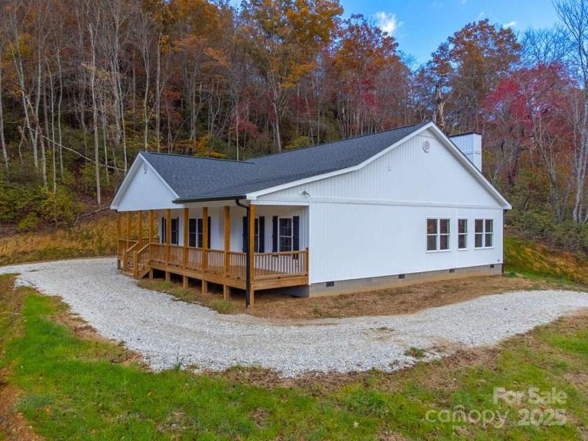 679 Firefly Road, Whittier, NC 28789.  MLS# CAR4316520, YatesRealty ID 360. 