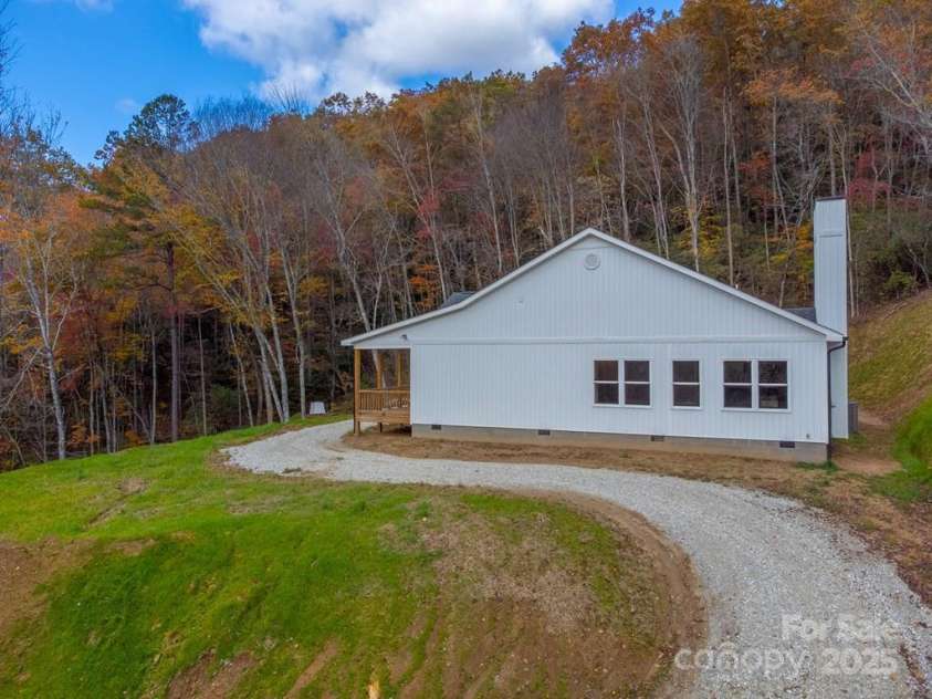 679 Firefly Road, Whittier, NC 28789.  MLS# CAR4316520, YatesRealty ID 360. 