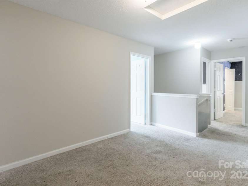 8800 Old Potters Road, Charlotte, NC 28269.  MLS# CAR4238636, YatesRealty ID 3600. 