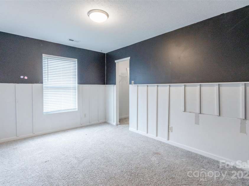8800 Old Potters Road, Charlotte, NC 28269.  MLS# CAR4238636, YatesRealty ID 3600. 