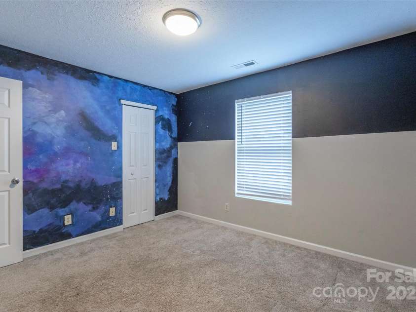 8800 Old Potters Road, Charlotte, NC 28269.  MLS# CAR4238636, YatesRealty ID 3600. 