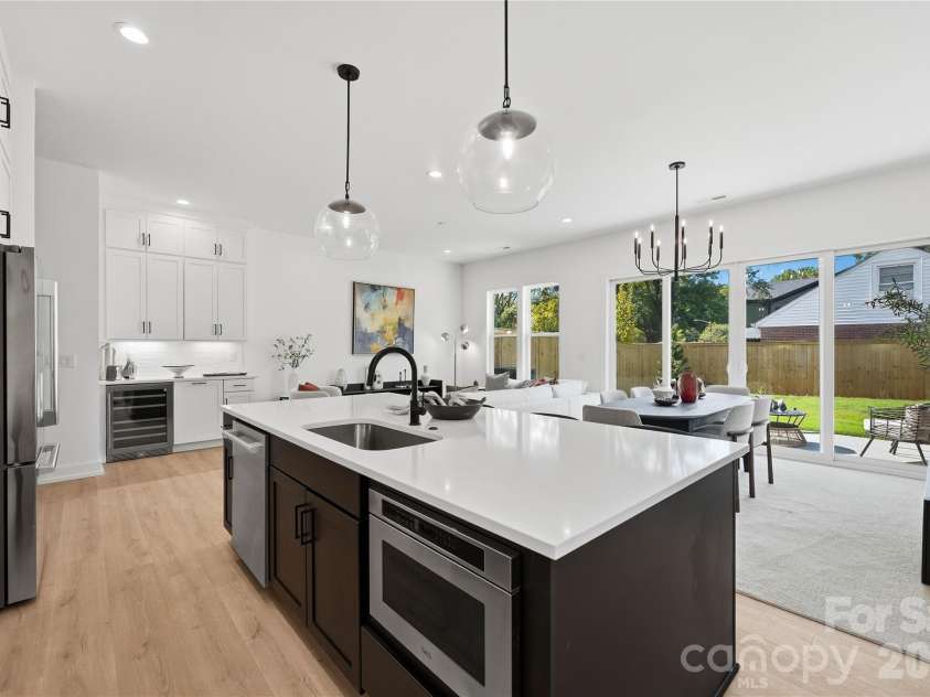 3922 Sarah Drive, Charlotte, NC 28217.  MLS# CAR4315843, YatesRealty ID 36000. 