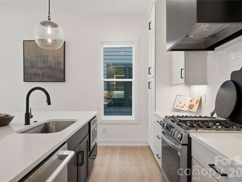 3922 Sarah Drive, Charlotte, NC 28217.  MLS# CAR4315843, YatesRealty ID 36000. 