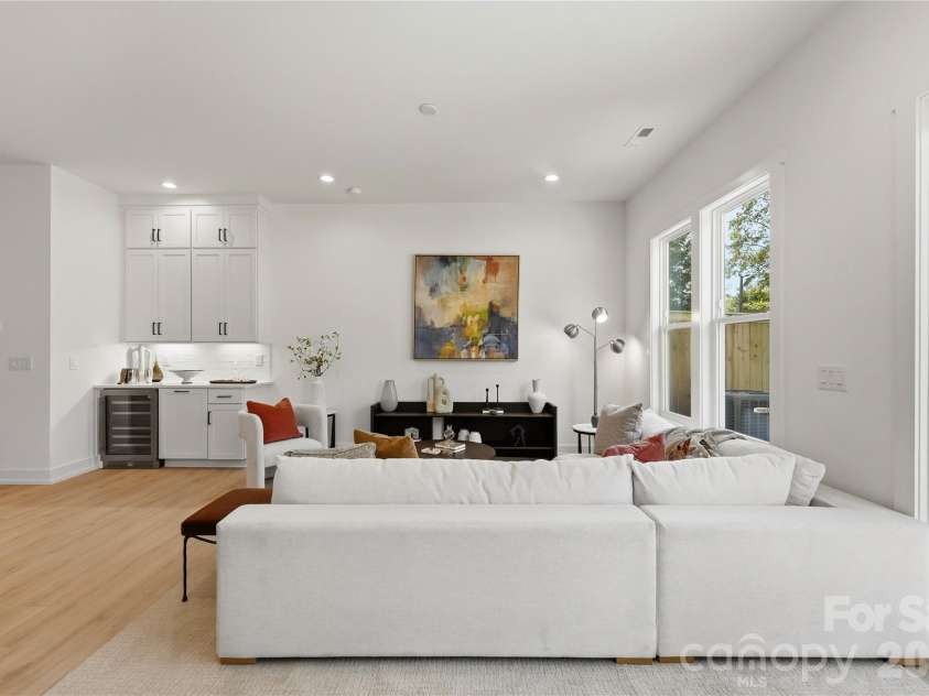 3922 Sarah Drive, Charlotte, NC 28217.  MLS# CAR4315843, YatesRealty ID 36000. 