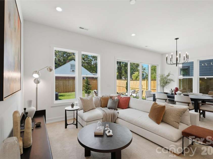3922 Sarah Drive, Charlotte, NC 28217.  MLS# CAR4315843, YatesRealty ID 36000. 