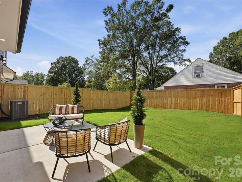 3922 Sarah Drive, Charlotte, NC 28217.  MLS# CAR4315843, YatesRealty ID 36000. 