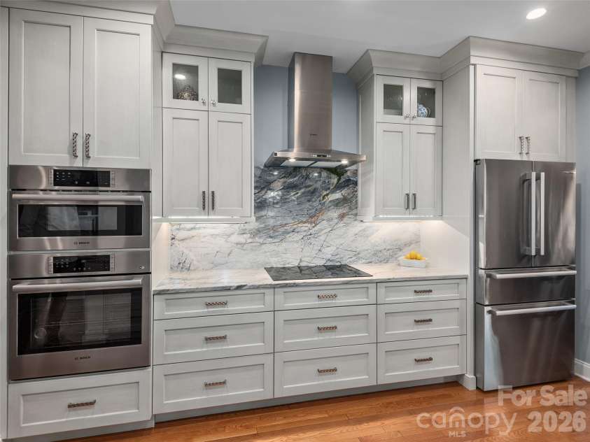 21 Dayflower Drive, Asheville, NC 28803.  MLS# CAR4396051, YatesRealty ID 36002. 