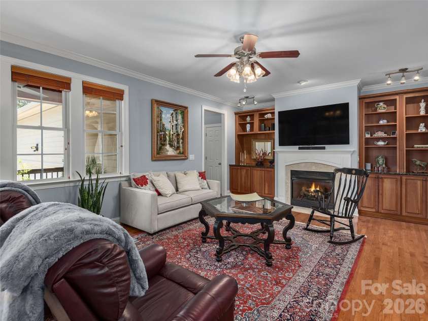 21 Dayflower Drive, Asheville, NC 28803.  MLS# CAR4396051, YatesRealty ID 36002. 