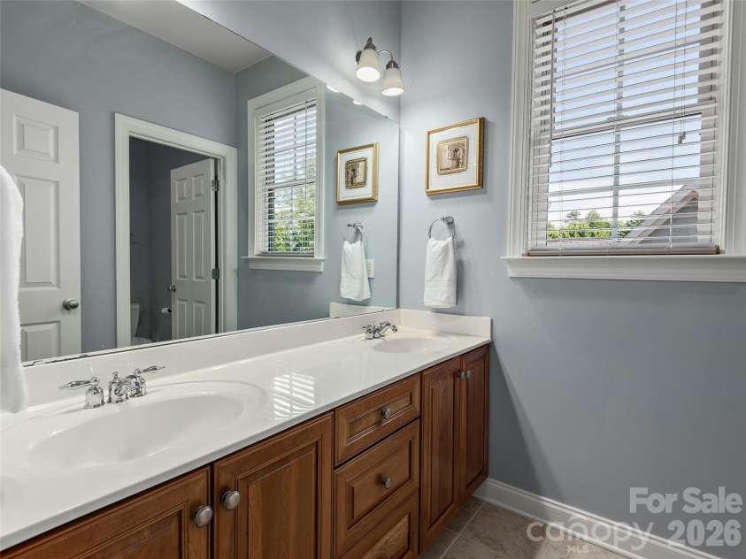 21 Dayflower Drive, Asheville, NC 28803.  MLS# CAR4396051, YatesRealty ID 36002. 