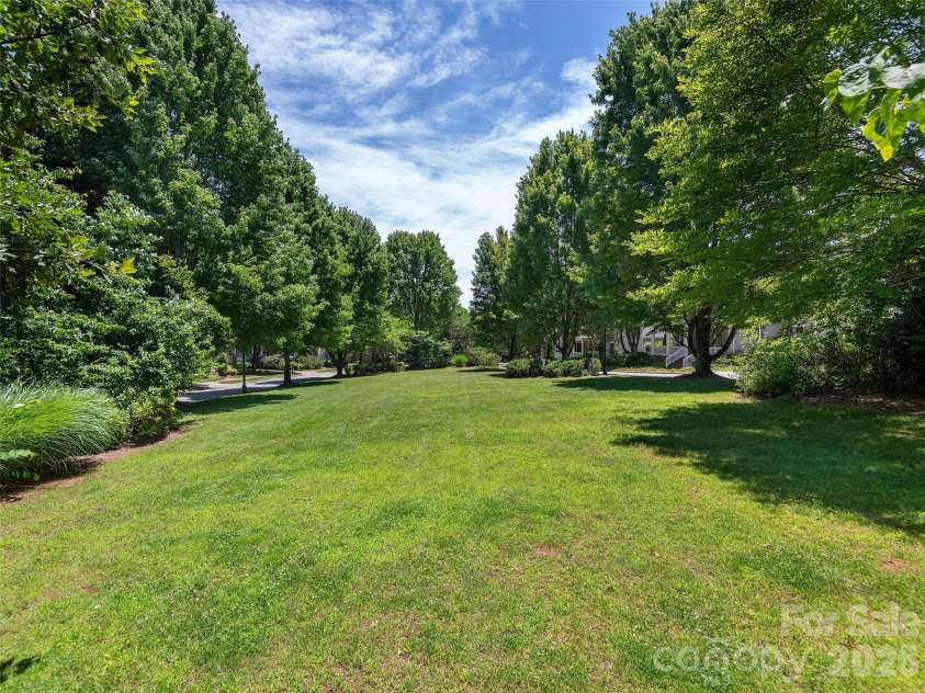 21 Dayflower Drive, Asheville, NC 28803.  MLS# CAR4396051, YatesRealty ID 36002. 