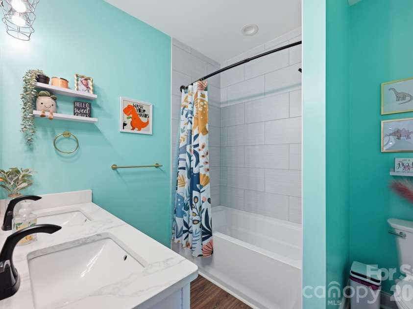 237 Triple Ponds Court, Clover, SC 29710.  MLS# CAR4392449, YatesRealty ID 36003. 