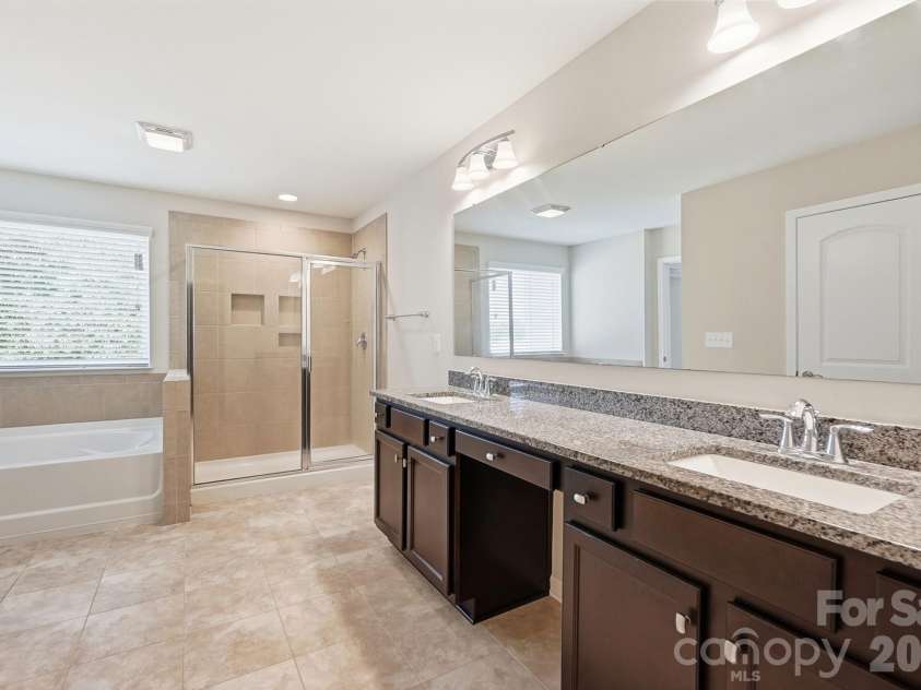 3537 Arnica Court, Fort Mill, SC 29708.  MLS# CAR4391023, YatesRealty ID 36008. 