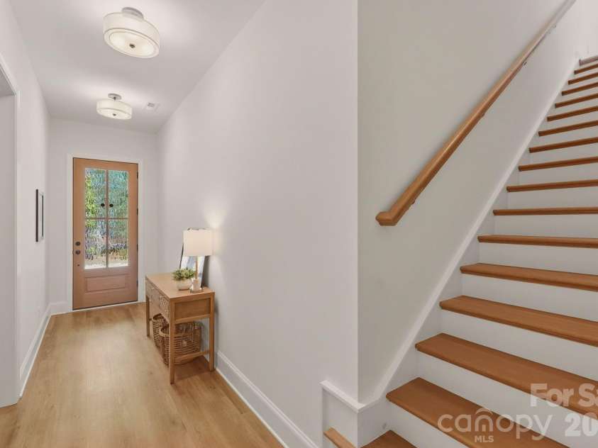 322 Shinnville Road, Mooresville, NC 28115.  MLS# CAR4398193, YatesRealty ID 36009. 