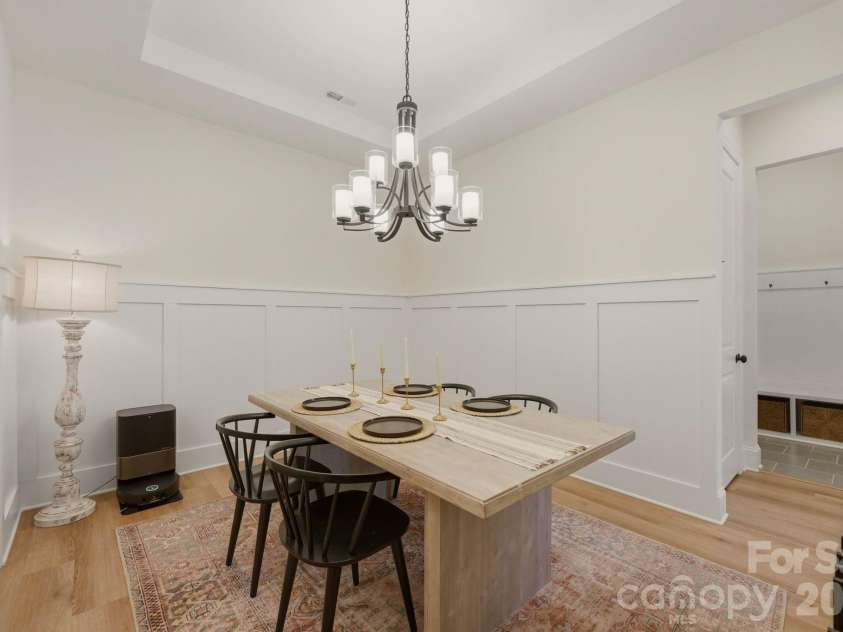 322 Shinnville Road, Mooresville, NC 28115.  MLS# CAR4398193, YatesRealty ID 36009. 
