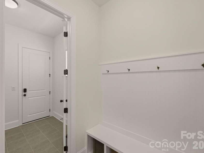 322 Shinnville Road, Mooresville, NC 28115.  MLS# CAR4398193, YatesRealty ID 36009. 