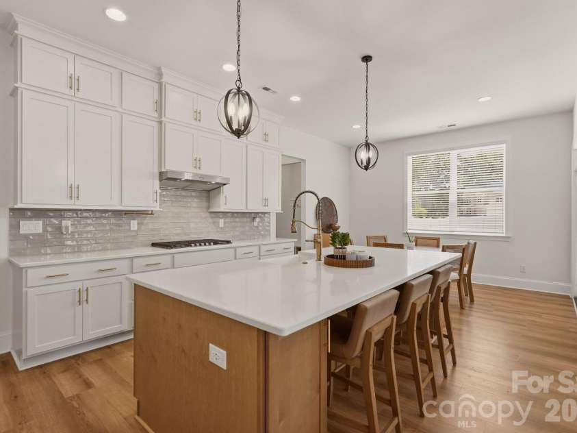 322 Shinnville Road, Mooresville, NC 28115.  MLS# CAR4398193, YatesRealty ID 36009. 