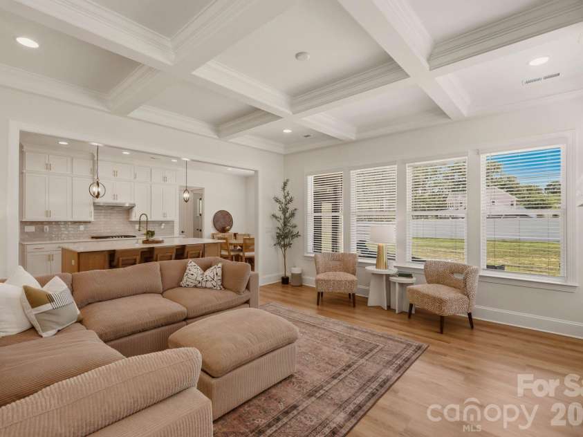 322 Shinnville Road, Mooresville, NC 28115.  MLS# CAR4398193, YatesRealty ID 36009. 