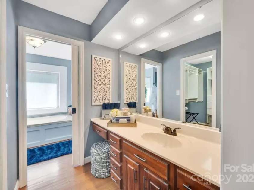 10 High Meadows Drive, Candler, NC 28715.  MLS# CAR4237613, YatesRealty ID 3601. 