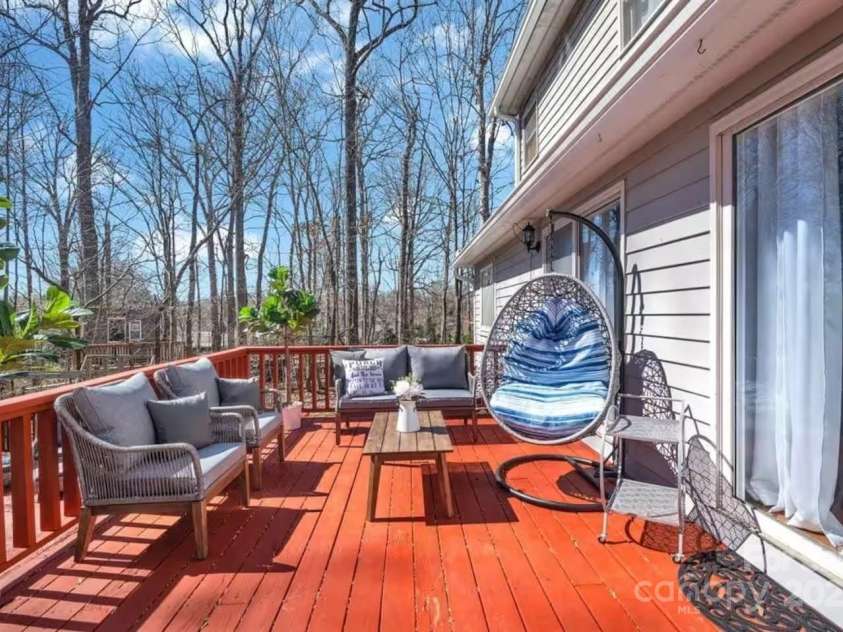 10 High Meadows Drive, Candler, NC 28715.  MLS# CAR4237613, YatesRealty ID 3601. 