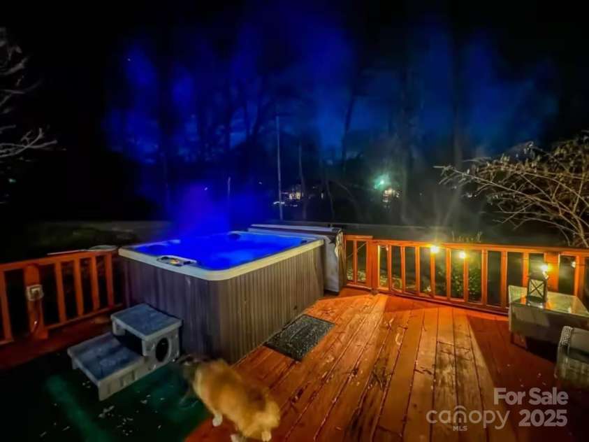 10 High Meadows Drive, Candler, NC 28715.  MLS# CAR4237613, YatesRealty ID 3601. 