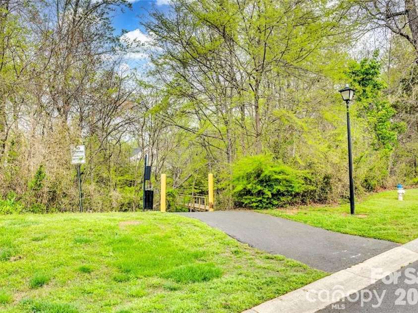 932 Heritage Parkway, Fort Mill, SC 29715.  MLS# CAR4401644, YatesRealty ID 36010. Walking Trails