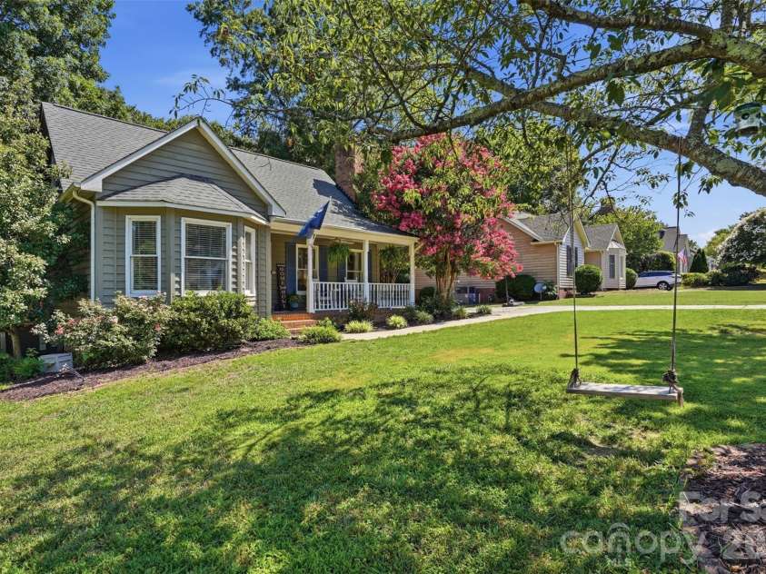 2134 Belle Chase Drive, Rock Hill, SC 29732.  MLS# CAR4402003, YatesRealty ID 36011. 