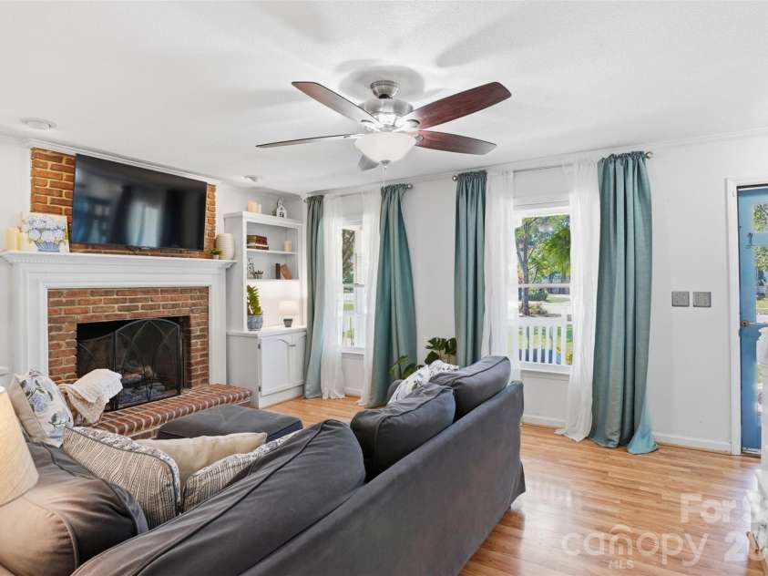 2134 Belle Chase Drive, Rock Hill, SC 29732.  MLS# CAR4402003, YatesRealty ID 36011. 