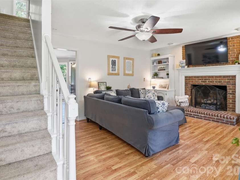 2134 Belle Chase Drive, Rock Hill, SC 29732.  MLS# CAR4402003, YatesRealty ID 36011. 