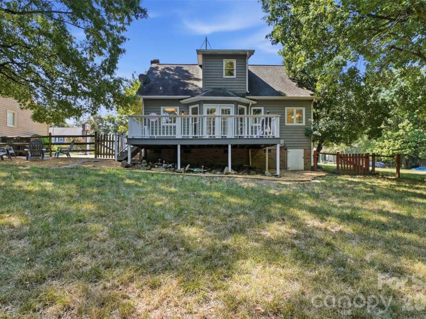 2134 Belle Chase Drive, Rock Hill, SC 29732.  MLS# CAR4402003, YatesRealty ID 36011. 