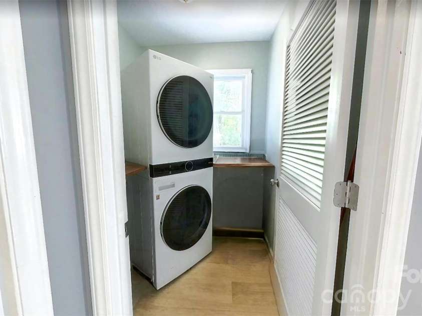 2134 Belle Chase Drive, Rock Hill, SC 29732.  MLS# CAR4402003, YatesRealty ID 36011. Laundry Room