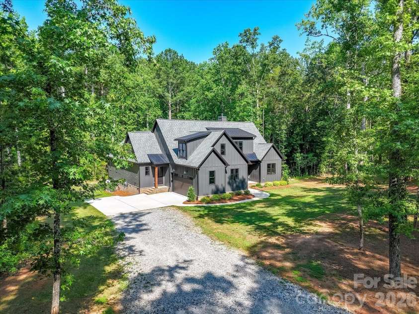 1215 Pine Forest Drive, Lancaster, SC 29720.  MLS# CAR4398929, YatesRealty ID 36013. 