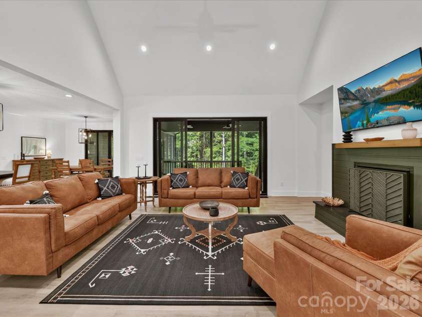 1215 Pine Forest Drive, Lancaster, SC 29720.  MLS# CAR4398929, YatesRealty ID 36013. 
