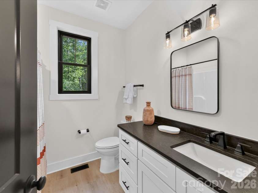 1215 Pine Forest Drive, Lancaster, SC 29720.  MLS# CAR4398929, YatesRealty ID 36013. Second full bath on main