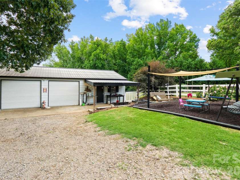 5851 Flat Creek Road, Lancaster, SC 29720.  MLS# CAR4397544, YatesRealty ID 36014. 