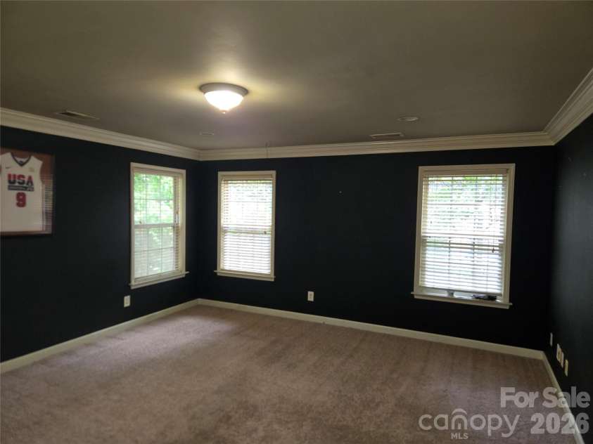 6301 Crown Hill Drive, Charlotte, NC 28227.  MLS# CAR4402579, YatesRealty ID 36017. 