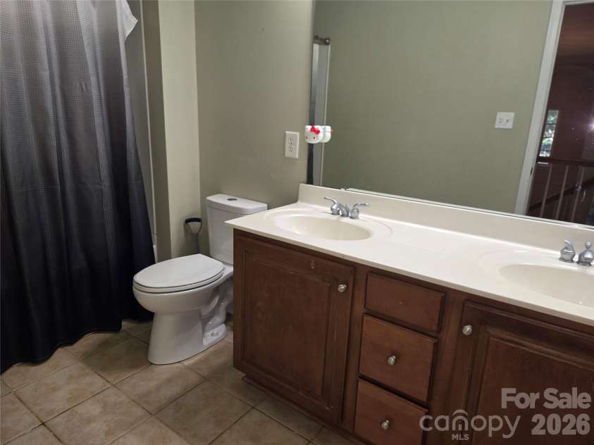 6301 Crown Hill Drive, Charlotte, NC 28227.  MLS# CAR4402579, YatesRealty ID 36017. 