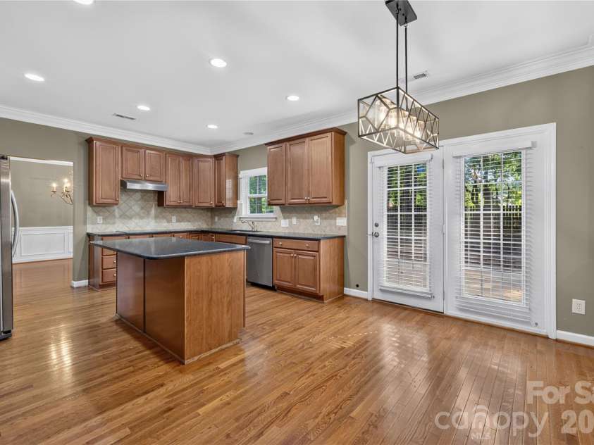 6301 Crown Hill Drive, Charlotte, NC 28227.  MLS# CAR4402579, YatesRealty ID 36017. 