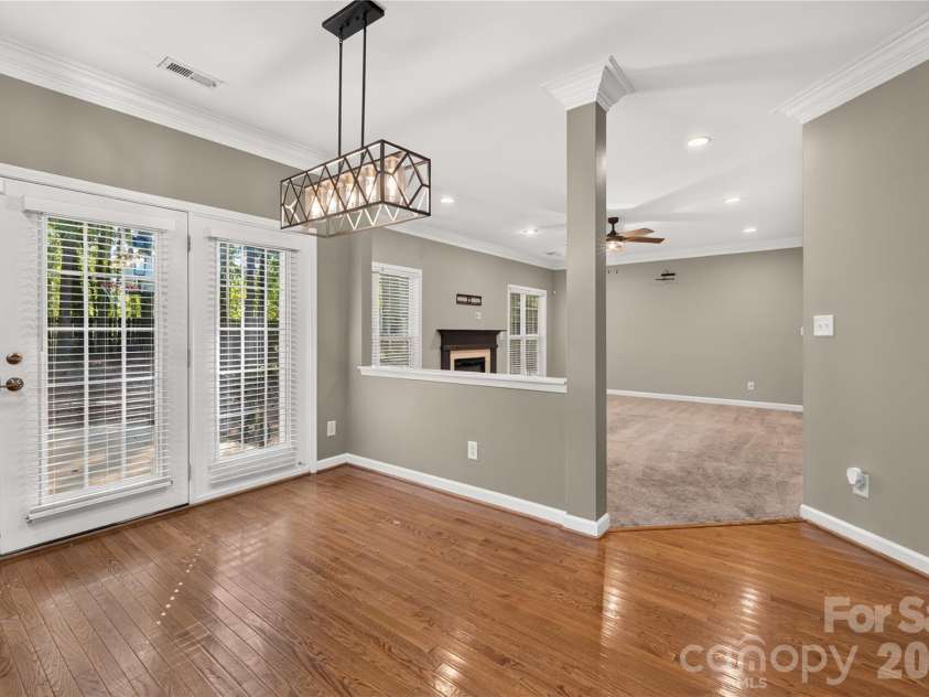 6301 Crown Hill Drive, Charlotte, NC 28227.  MLS# CAR4402579, YatesRealty ID 36017. 