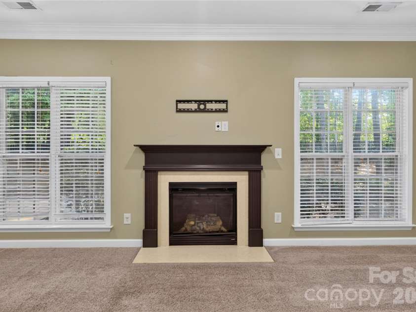 6301 Crown Hill Drive, Charlotte, NC 28227.  MLS# CAR4402579, YatesRealty ID 36017. 