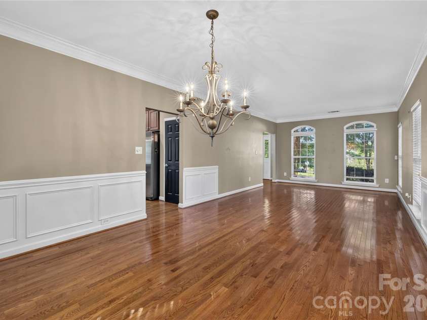 6301 Crown Hill Drive, Charlotte, NC 28227.  MLS# CAR4402579, YatesRealty ID 36017. 