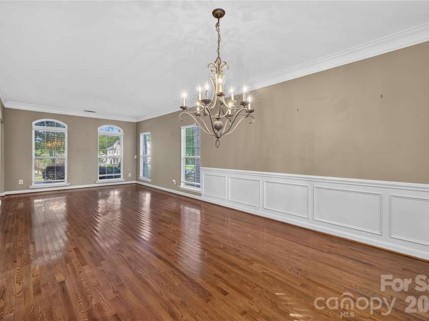 6301 Crown Hill Drive, Charlotte, NC 28227.  MLS# CAR4402579, YatesRealty ID 36017. 