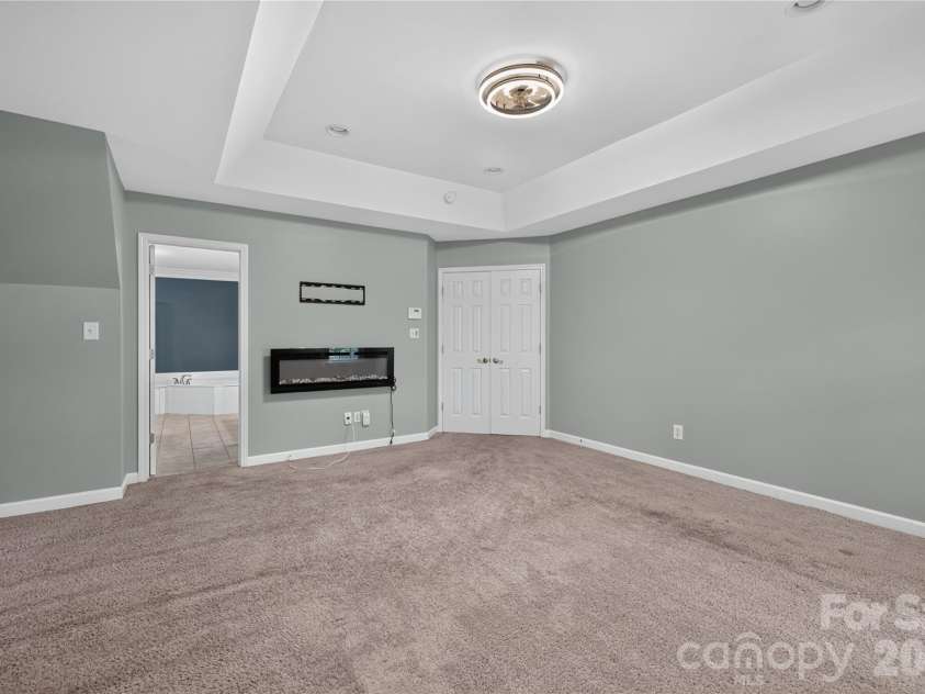 6301 Crown Hill Drive, Charlotte, NC 28227.  MLS# CAR4402579, YatesRealty ID 36017. 