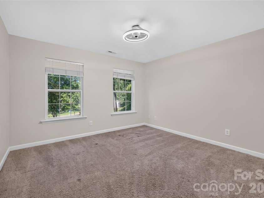 6301 Crown Hill Drive, Charlotte, NC 28227.  MLS# CAR4402579, YatesRealty ID 36017. 