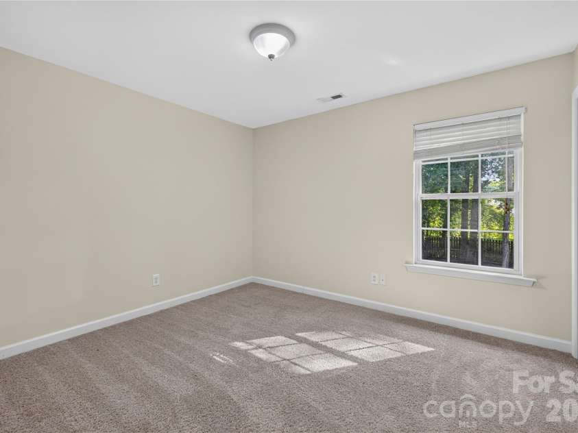 6301 Crown Hill Drive, Charlotte, NC 28227.  MLS# CAR4402579, YatesRealty ID 36017. 