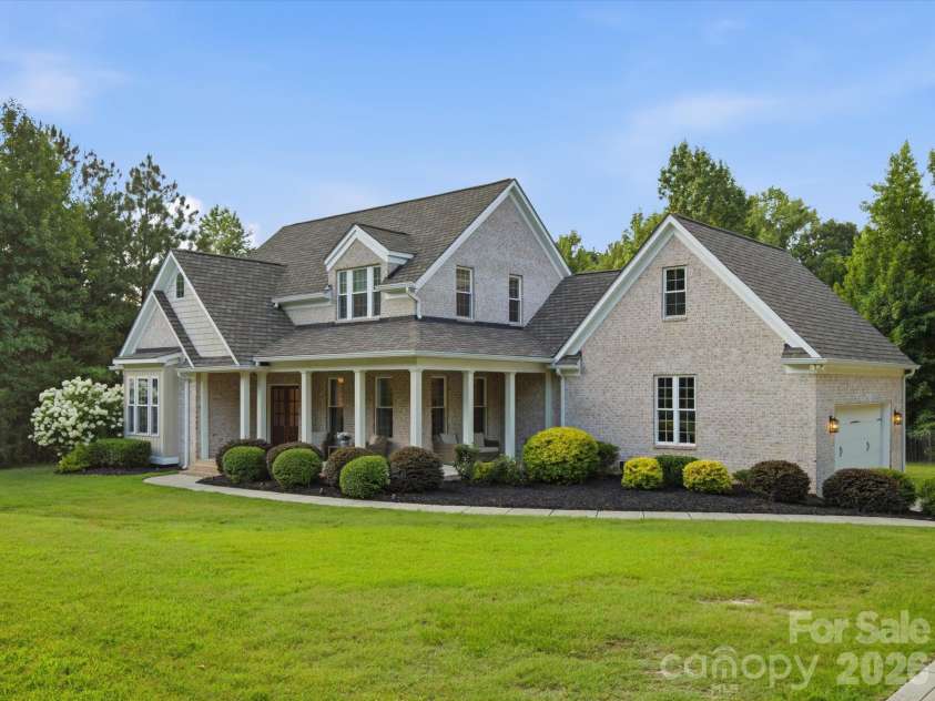 123 Ll Harwell Road, Gastonia, NC 28056.  MLS# CAR4401878, YatesRealty ID 36018. 