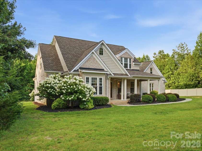 123 Ll Harwell Road, Gastonia, NC 28056.  MLS# CAR4401878, YatesRealty ID 36018. 